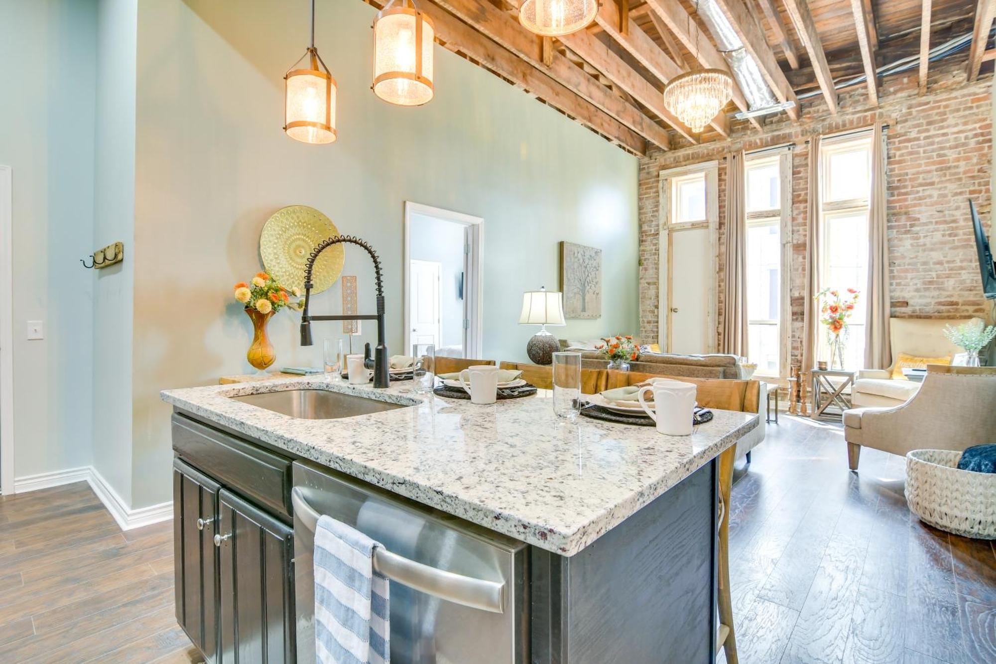 Dtwn Loft In The Heart Of Monett Pets Welcome! Exterior foto
