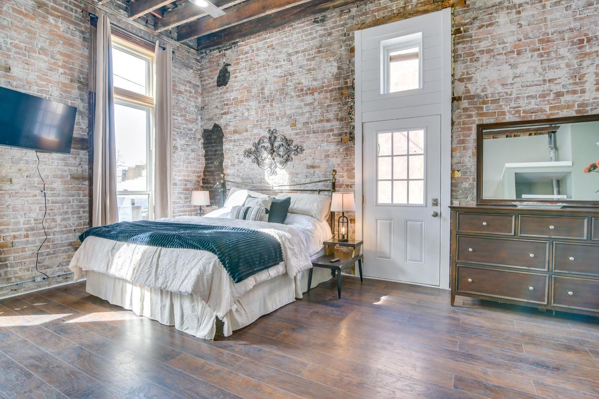 Dtwn Loft In The Heart Of Monett Pets Welcome! Exterior foto